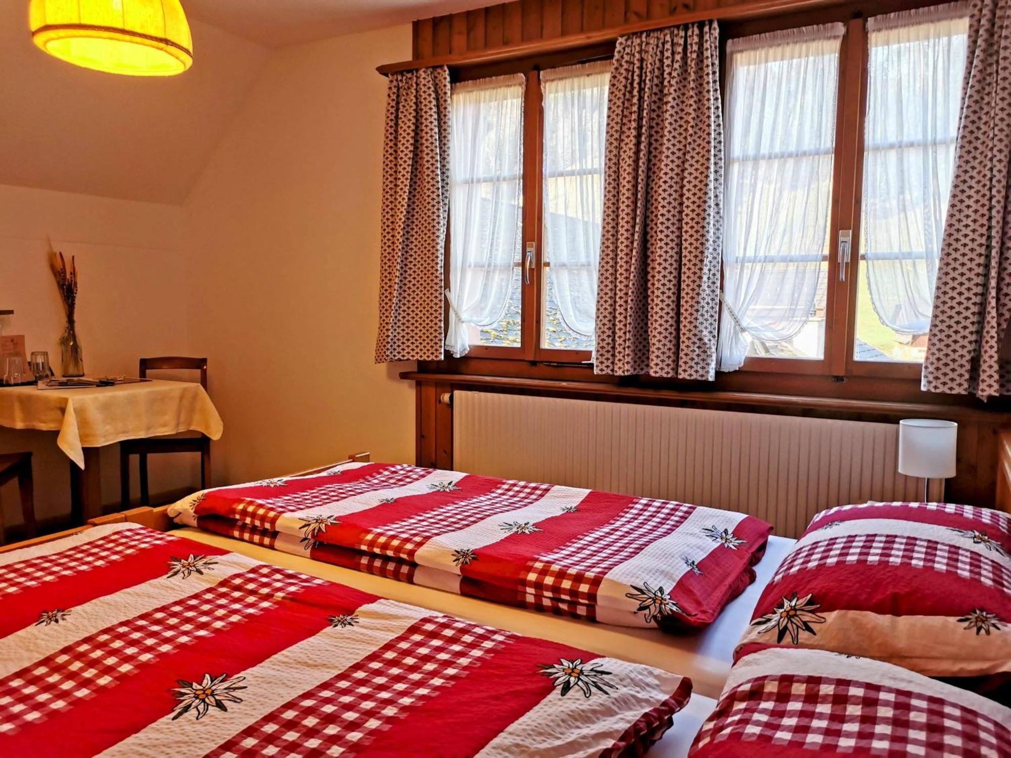 Gasthof Kreuz Marbach エクステリア 写真