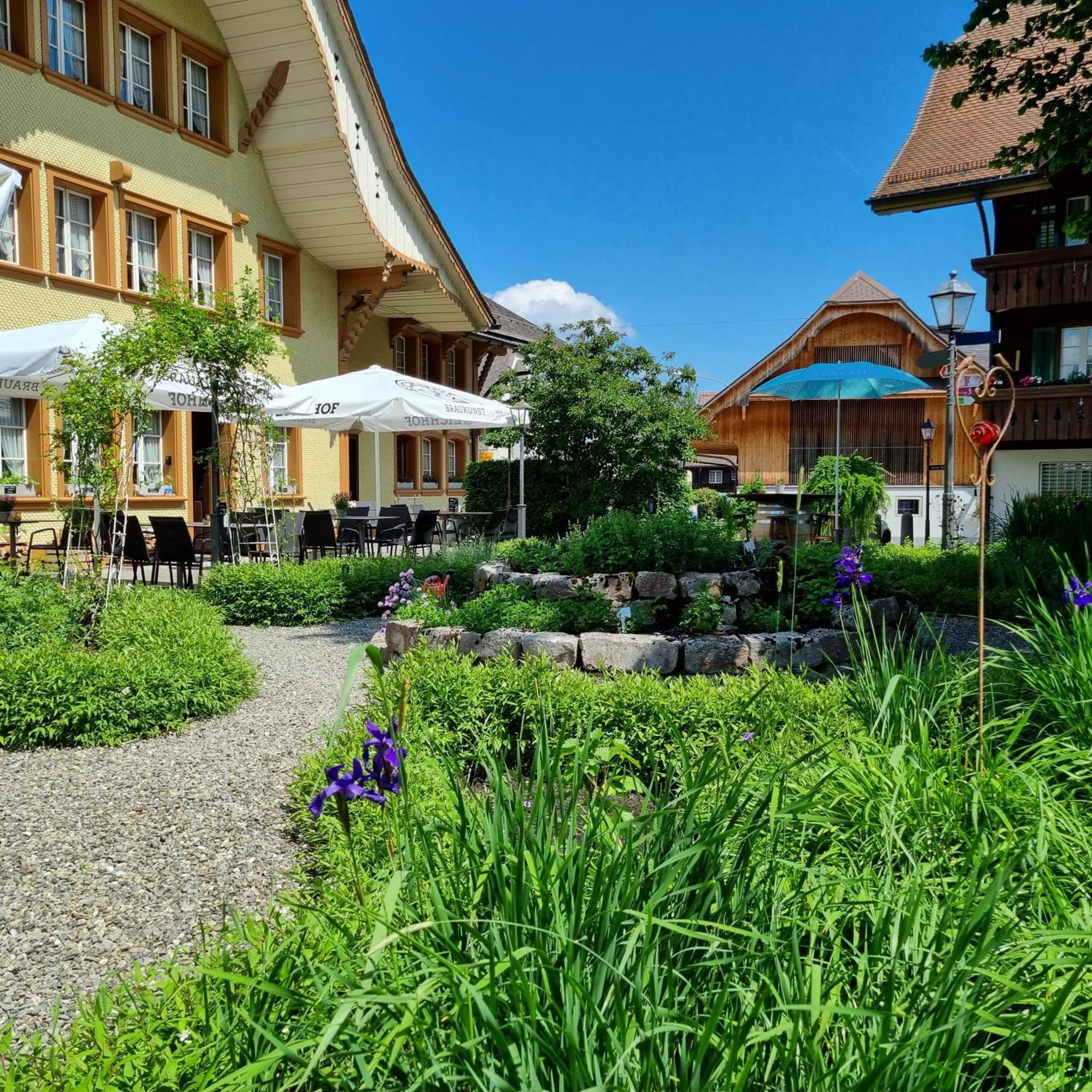 Gasthof Kreuz Marbach エクステリア 写真